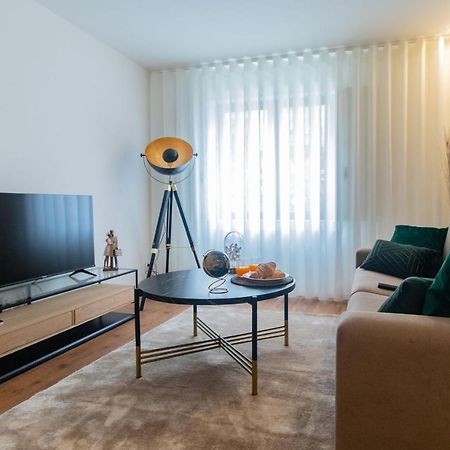Stunning Apartment W/ Free Parking By Lovelystay 포르투 외부 사진