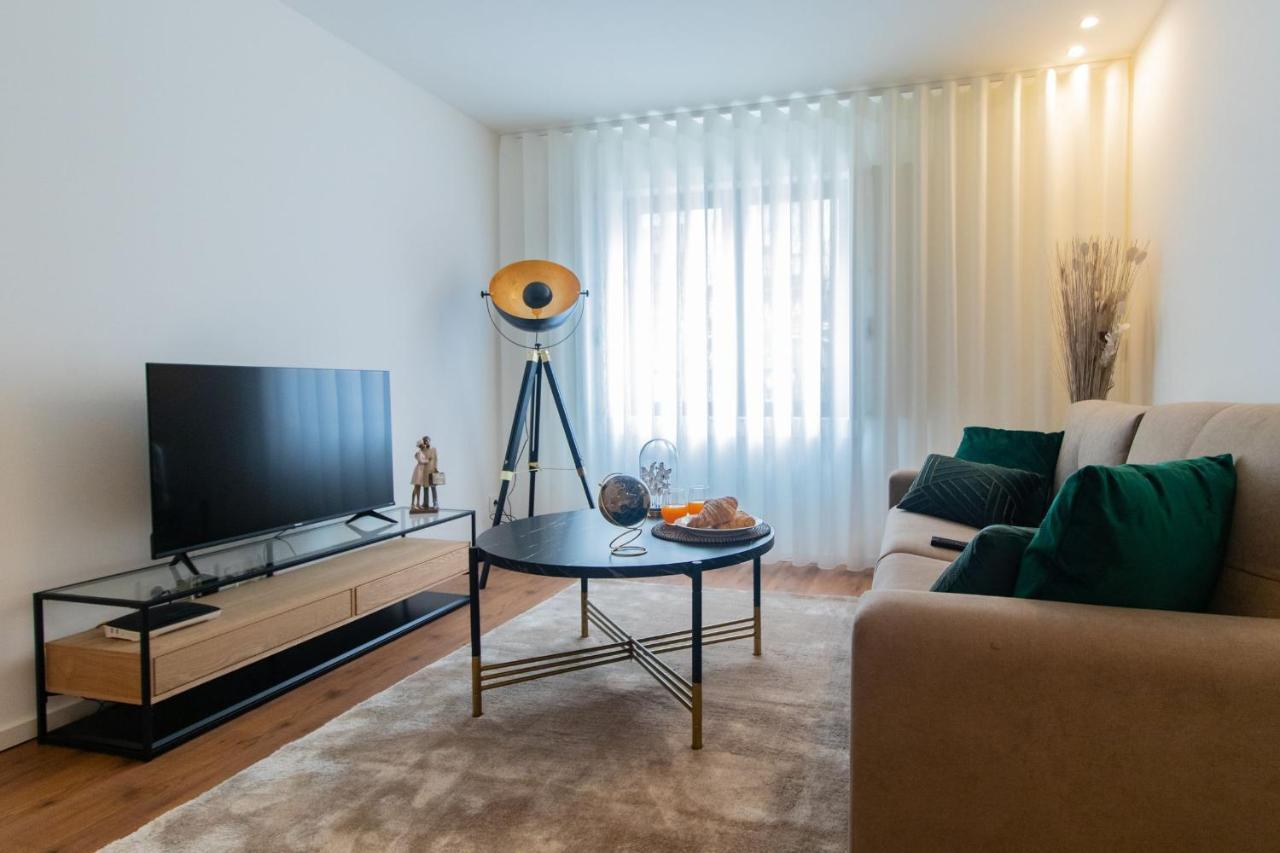 Stunning Apartment W/ Free Parking By Lovelystay 포르투 외부 사진