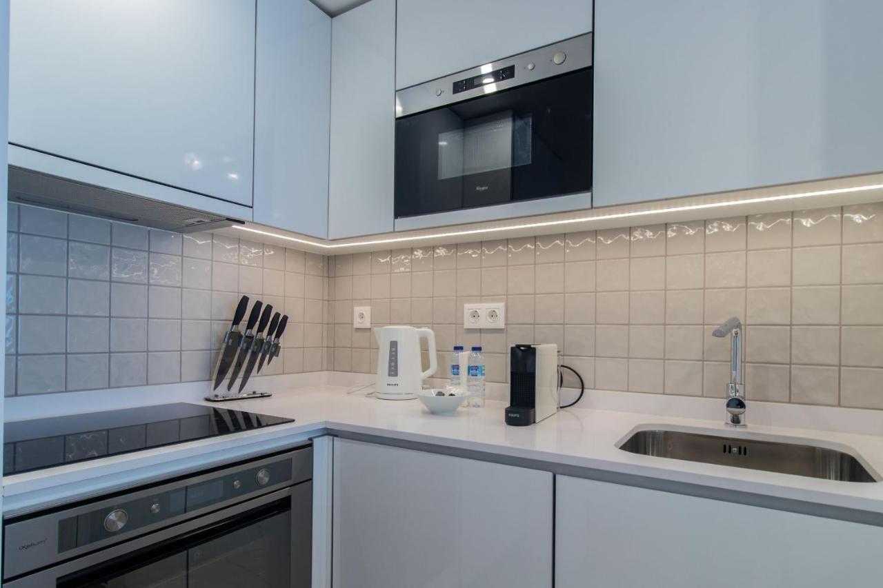 Stunning Apartment W/ Free Parking By Lovelystay 포르투 외부 사진
